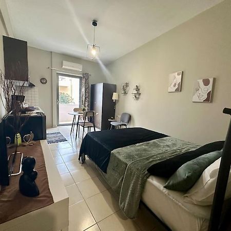 Eleni'S Studio Near The Airport Ираклион Экстерьер фото